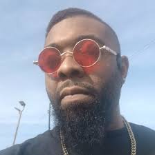 C Red Da Mentist updated his profile picture.