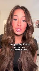 Anna Storey's Instagram, Twitter & Facebook