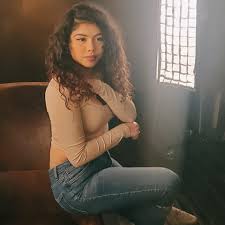 Amanda Rivera (@amandariveraofficial) • Instagram photos and ...