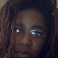 جميعكم... كريس براون في هذا التصوير؟ أنا عاجز عن الكلام. 😍🌹