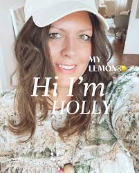 Meet Holly: A Glimpse into My Life!