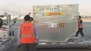Chile sumó este jueves un hito desde que comenzó la pandemia luego de que en el aeropuerto de santiago arribaran cerca de dos millones de vacunas sinovac contra el coronavirus. Chile Recibio La Primera Tanda De Vacunas De Pfizer Contra El Coronavirus Y Comenzara La Campana De Inmunizacion Hoy Mismo Infobae
