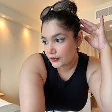 Sana Ali's Instagram, Twitter & Facebook