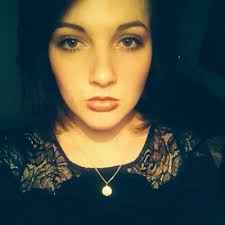 Hannah Tickle (@Hannahbeckie)