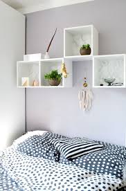 Ikea Hack Diy Wandregale Im Marmorlook Fur Das Schlafzimmer Wandregal Wohnzimmer Ikea Ideen Zimmer