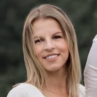 Ariel Eason's Instagram, Twitter & Facebook