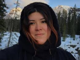 How easy is it to find a job for the winter time ?anyone can help please  and thank you