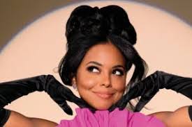 Jayne Bray's Instagram, Twitter & Facebook