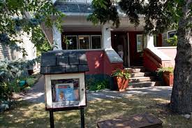 Jennifer has you always wanted to perform on stage but she has been too scared to do it. An Inglewood House Was Turned Into Calgary S Largest Little Free Library Avenue Calgary