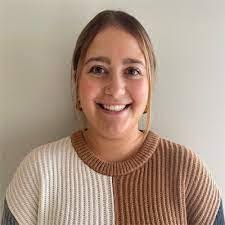 Abbey Rouse's Instagram, Twitter & Facebook