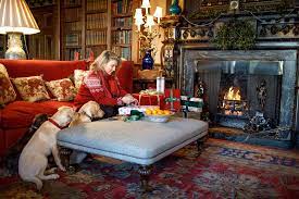 On the eve of the downton abbey christmas special, this gloriously detailed floorplan (pictured) is based on highclere castle (the. Here S How They Celebrate Christmas At Highclere Castle The Real Downton Abbey