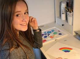 Schoolgirl puts smile back