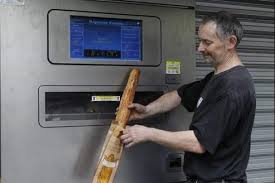 Un Distributeur Automatique De Pain Frais Installe A Paris