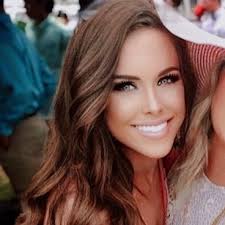 Margie Craven's Instagram, Twitter & Facebook