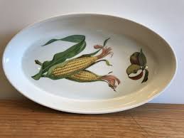 Royal Worcester Evesham Oval Casserole Serving Dish Corn Apple Oven To Table Royalworcester Serving Dishes Kitchen Helper Dishes