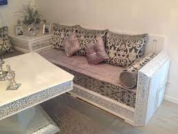 Et 04 tafrichate de couleur gris avec le noir. Sedari Moderne Blanc Gamboahinestrosa