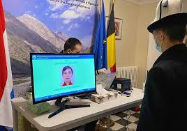 Кроме того, есть указ президента №1325, в котором прописаны списки документов для подачи на гражданство. Poryadok Uchastiya Grazhdan Kyrgyzskoj Respubliki Prozhivayushih Ili Nahodyashihsya Za Ee Predelami Na Dosrochnyh Vyborah Prezidenta Kyrgyzskoj Respubliki 10 Yanvarya 2021 Cik Kr