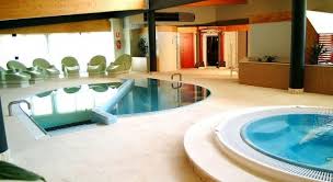 Yes, it conveniently offers meeting rooms, a banquet room, and conference. Laias Caldaria Hotel Balneario El Mejor Precio