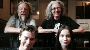 Domsaga lever och låter mer än någonsin