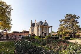 Library district in lake county illinois serving libertyville, vernon hills, green oaks, indian creek, mettawa, and parts of mundelein. File Ansel B Cook Home Cook Memorial Library Libertyville Illinois 2020 2340 Jpg Wikimedia Commons