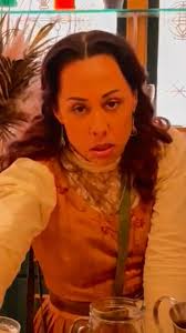 O Mistério do Sino: Evelyn Castro e Seu Pai