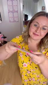 What makes our Flexi Frost plates different from ganache plates?, You can  apply the buttercream directly to the FLEXIBLE plate and easily peel it  away once it’s set. No parchment paper, cling film, or ...