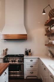 15 modern farmhouse kitchen decorating ideas country cottage kitchen in cream design ideas images small kitchen ideas tiny design for budget cottage kitchen ideas country decorating small simple kitchens home architec ideas cottage country kitchen uk. English Country Kitchen Interiors Guide E Architect