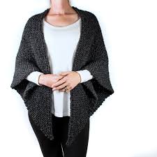 Free, online shawls and stoles knitting patterns. 11 Triangle Shawl Knitting Patterns Free Allfreeknitting Com