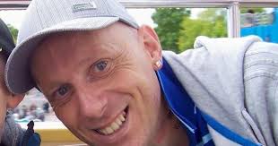 Family and friends pay tribute to "cheeky" Chard dad, Derek Cummins, after  accidental overdose death