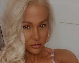 Christy Wehunt's Instagram, Twitter & Facebook