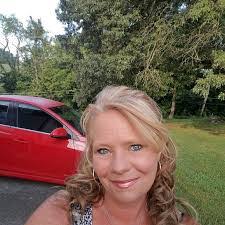 Angela Garber's Instagram, Twitter & Facebook