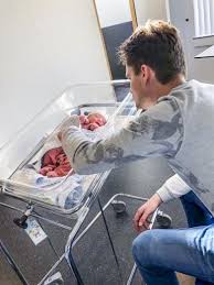 After working for several radio stations, maarten joined the. Qmusic Dj Maarten Vancoillie Is Papa Geworden Het Nieuwsblad Mobile