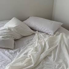 Jen Ceballos Endlesslyloveclub Instagram Photos And Videos Comfy Bed Home Bed