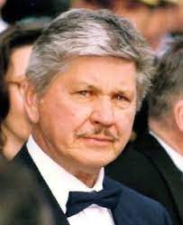People also asked, how did charles bronson die? Charles Bronson Wikipedia