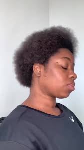 O mais vendido do momento já está na cabeça dela 😍 Alguém me diz quando  ela erra?! Pq olha, difícil viver amando tudo o que ela faz! •  @negha_bacelar usando o mais vendido da semana!