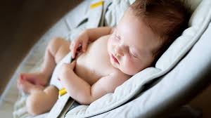 Ab wann darf man neugeborene baden und wie oft? Baby Entwicklung Das 1 Jahr Im Entwicklungskalender Hallo Eltern