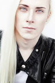 Pin de Daniel Costea em dacre montgomery