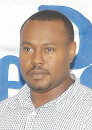 Mendonca joins the fray