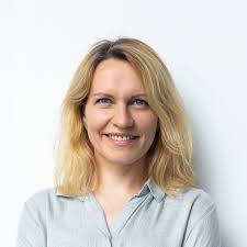 Learn about the Mentors helping entrepreneurs in our program