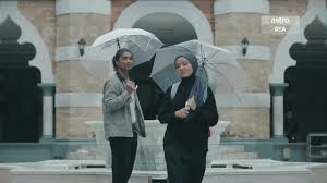 Baru sahaja tamat 24 episod drama popular sweet dreams, pelakon utama, ben amir menerusi entri terbaru menzahirkan penghargaan buat semua kru yang terlibat dan meluahkan ucapan istimewa buat mira di atas kesudian menjadi pasangannya dalam drama ini. Drama Sweet Dreams Sweet Dreams Denim Jacket Fashion