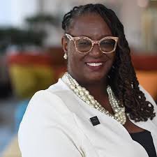 Ayanna Brown's Instagram, Twitter & Facebook