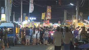彰化市精誠夜市(高賽 夜市) 地址:彰化市彰化市林森路200號旁（精誠中學旁）。 高賽 是在說金馬路跟林森路跟彰草路交叉那間春生堂吧! Fkwnv08oz7cysm
