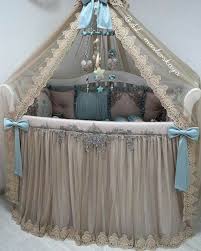 Cocuk Panosundaki Pin