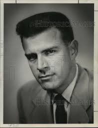 1955 Press Photo Actor George Barnes for "Picnic" by Gallery Circle Theatre