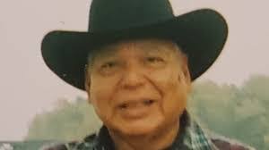 Robert Badillo's Instagram, Twitter & Facebook