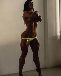 Daria Pluzhnikova - Free pics, galleries & more at Babepedia