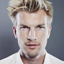 Daarnaast presenteert hij de weekwatchers op radio 2. Ruben Van Gucht Rvangucht Twitter