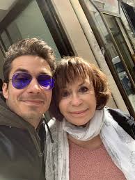 La nouvelle édition du spectacle les duos impossibles de jérémy ferrari est, exceptionnellement, à l'affiche des folies bergère le 18 septembre 2021. Twitter à¤ªà¤° Jeremy Ferrari Repetitions Avec Danieleevenou Pour Les Les Duos Impossibles De Ferrari 6 On Vous Prepare Du Lourd Reservations Sur Https T Co Smsn3bwmtd Duosimpossibles Danieleevenou Smileandsong Https T Co Vt9nbk0bx3