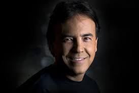 Gerardo Flores's Instagram, Twitter & Facebook