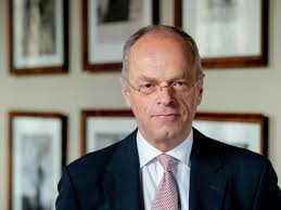 Namens de tweede kamer was ik aanwezig bij de jaarlijkse nationale holocaust herdenking bij het spiegelmonument. Beslist Forum Vandaag Wie De Voorzitter Van De Eerste Kamer Wordt De Volkskrant